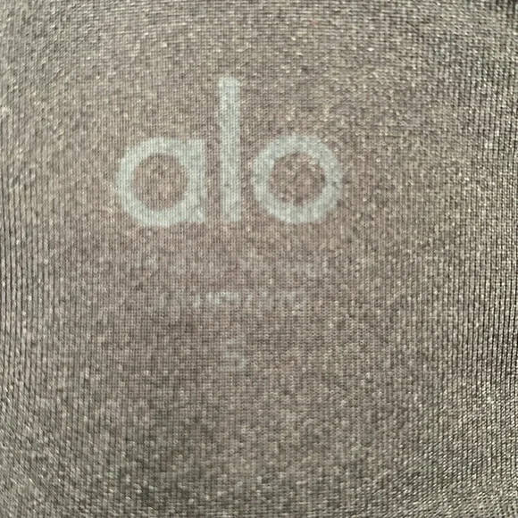 Alo Yoga Trackie bra - Picture 5 of 5